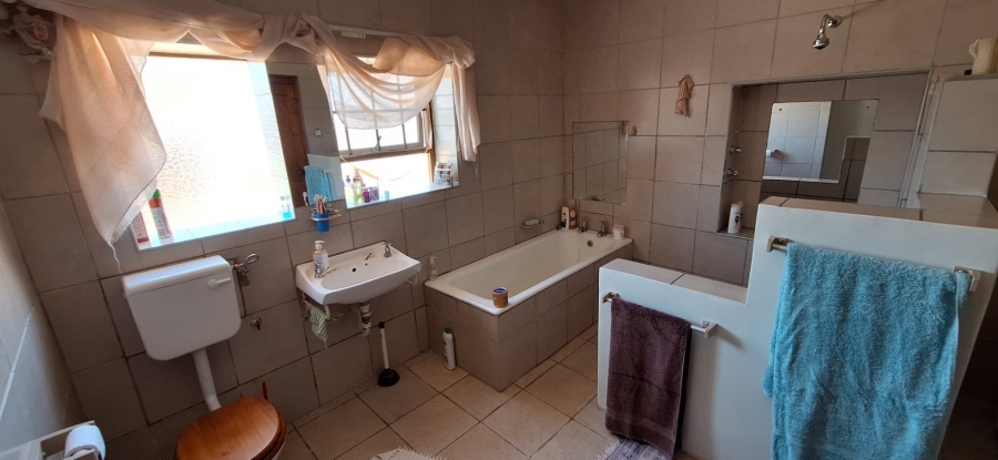 2 Bedroom Property for Sale in Heidelberg Western Cape